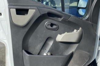 Arret de porte avant droit RENAULT MASTER 3