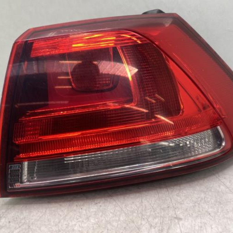 Feu arriere principal droit (feux) VOLKSWAGEN GOLF 7 Photo n°1