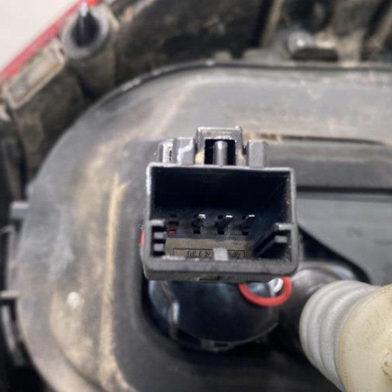 Feu arriere principal gauche (feux) VOLKSWAGEN GOLF 7 Photo n°3