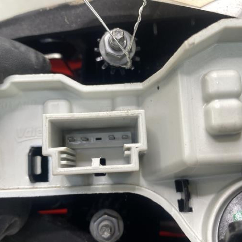 Feu arriere secondaire gauche (feux) VOLKSWAGEN GOLF 7 Photo n°3