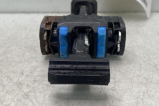 Arret de porte avant gauche VOLKSWAGEN GOLF 7