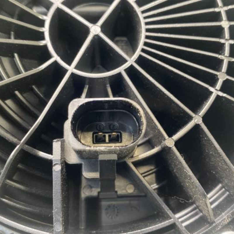 Bouton de coffre VOLKSWAGEN GOLF 7 Photo n°3