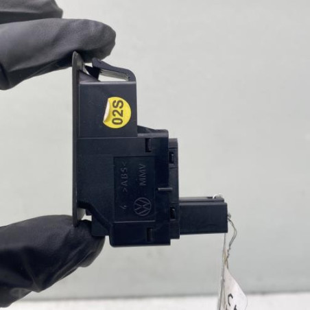 Interrupteur de leve vitre avant droit VOLKSWAGEN GOLF 7