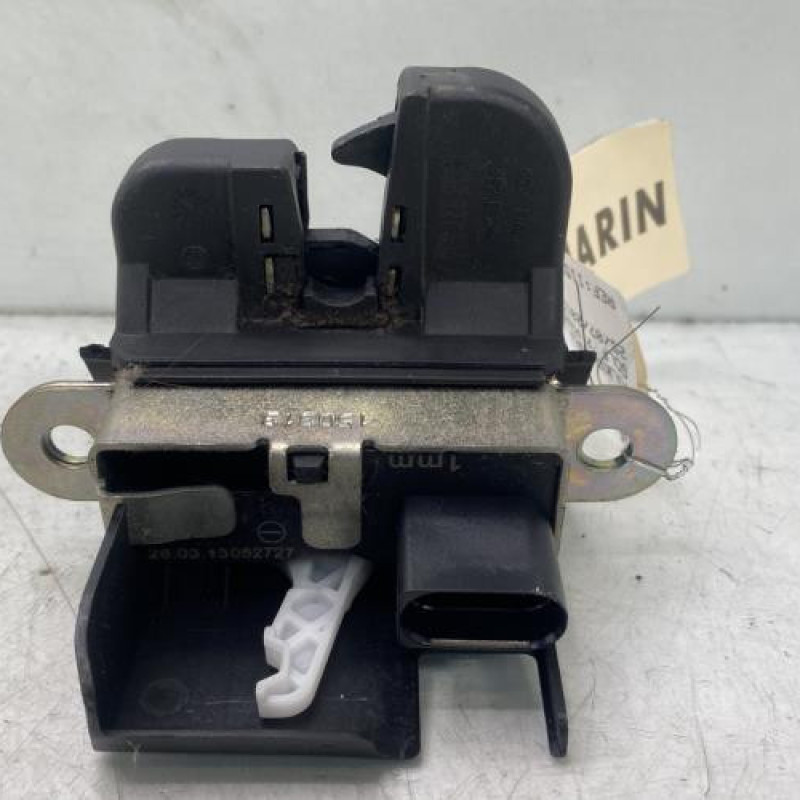 Serrure de coffre VOLKSWAGEN GOLF 7 Photo n°3