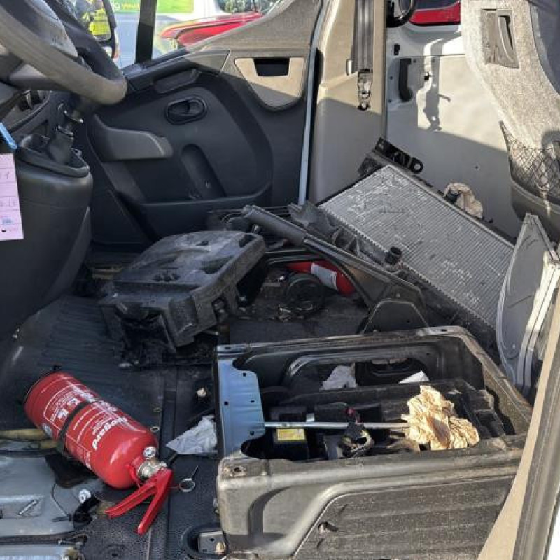 Bouchon de carburant RENAULT MASTER 3 Photo n°13