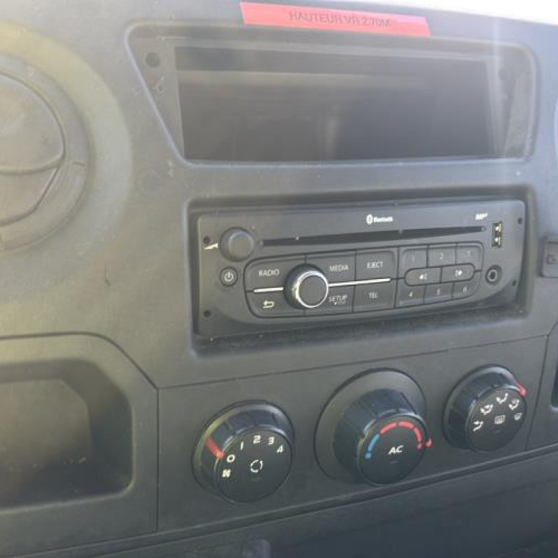 Poignee porte coffre droit RENAULT MASTER 3 Photo n°18