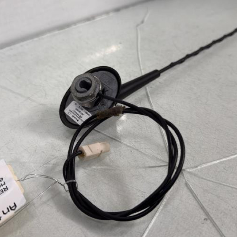 Antenne RENAULT MASTER 3 Photo n°2