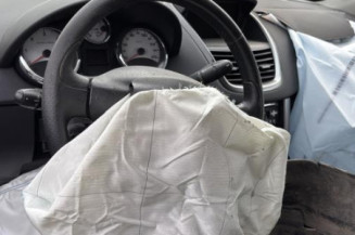 Serrure avant droit PEUGEOT 207