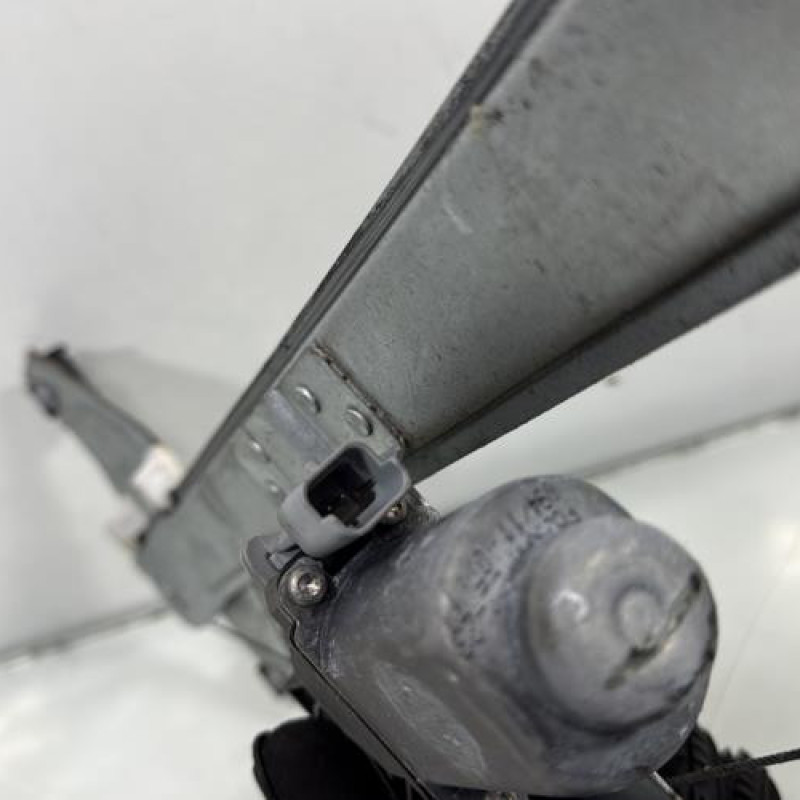 Leve vitre electrique avant droit CITROEN BERLINGO 2 Photo n°3