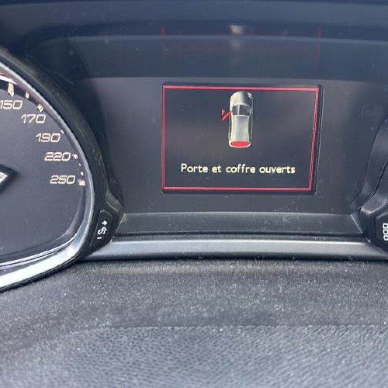 Fermeture de capot PEUGEOT 308 2 Photo n°14