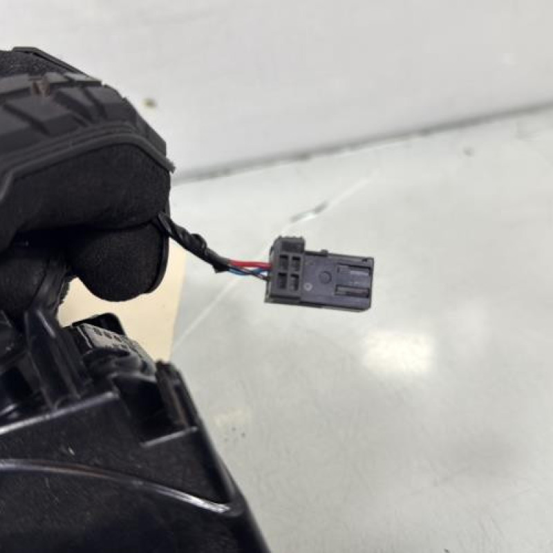 Feu arriere secondaire gauche (feux) PEUGEOT 308 2 Photo n°3