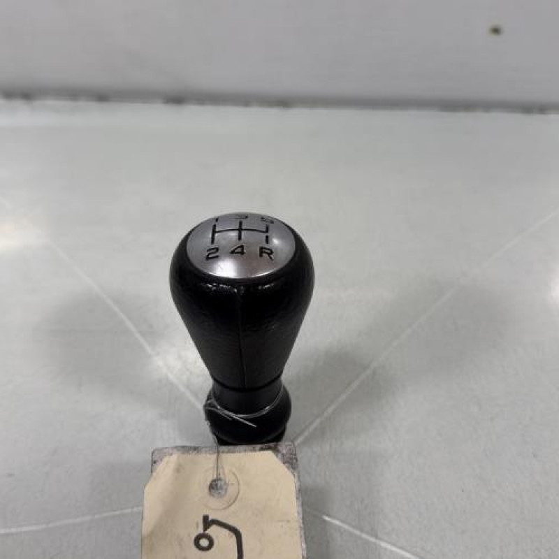 Pommeau de vitesses PEUGEOT 206+ Photo n°1