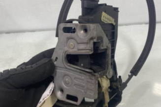 Serrure avant droit MERCEDES CLASSE M 163