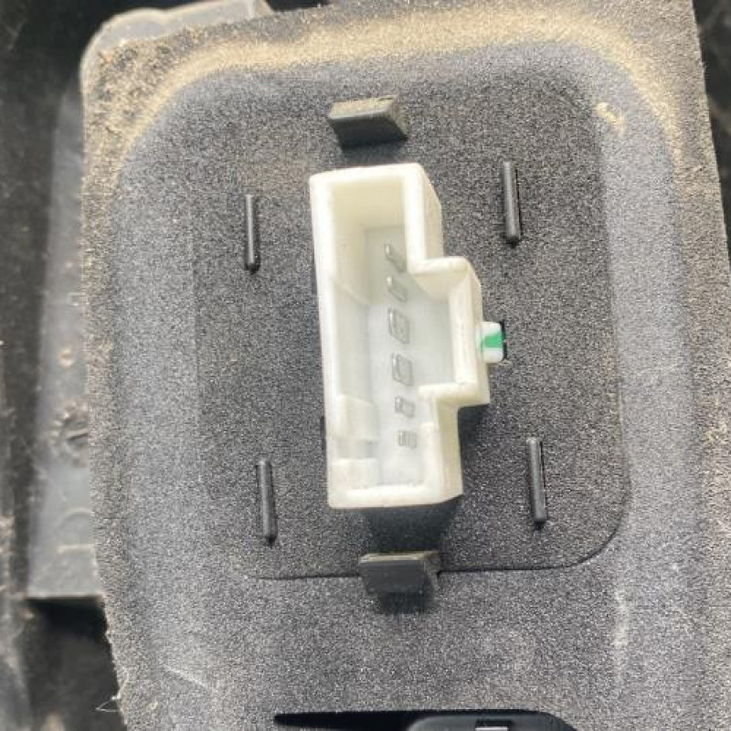 Feu arriere principal droit (feux) CITROEN C3 2 Photo n°3