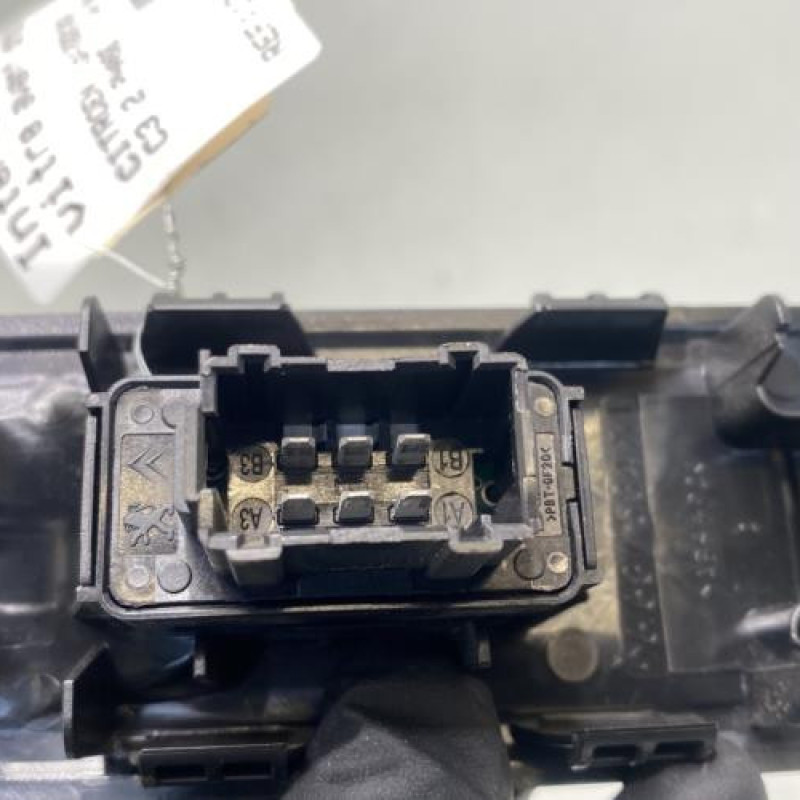 Interrupteur de leve vitre avant droit CITROEN C3 2 Photo n°3