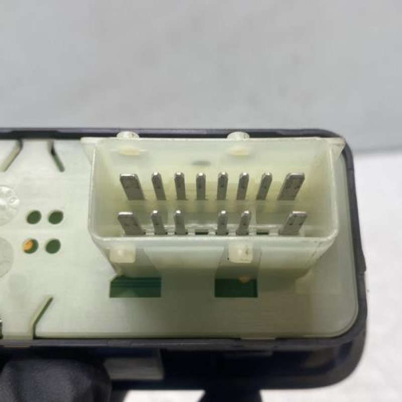 Interrupteur de leve vitre avant gauche CITROEN C3 2 Photo n°4