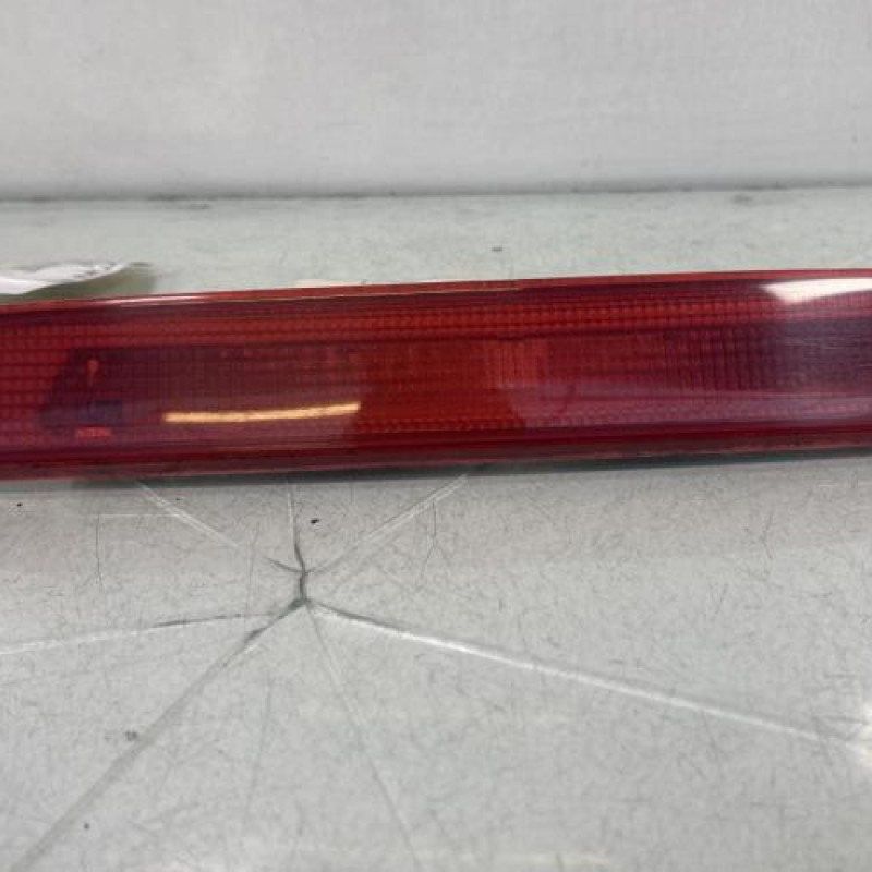 Feu arriere stop central FORD FIESTA 5 Photo n°1