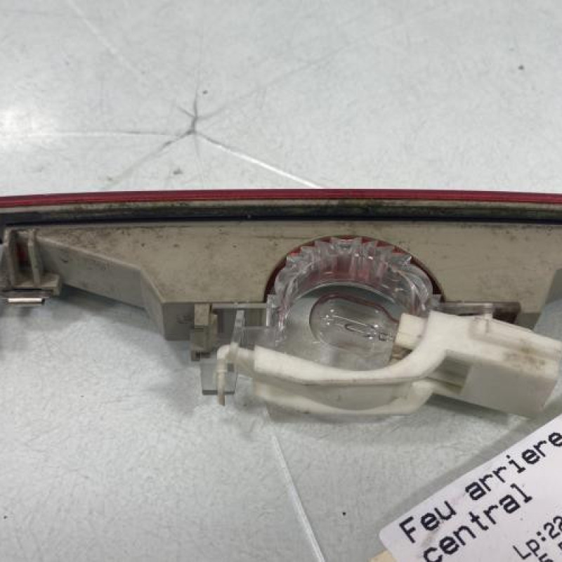 Feu arriere stop central FORD FIESTA 5 Photo n°3