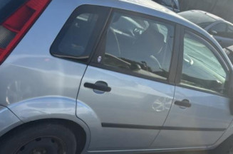 Feu arriere stop central FORD FIESTA 5