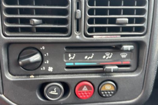 Serrure avant droit PEUGEOT 106