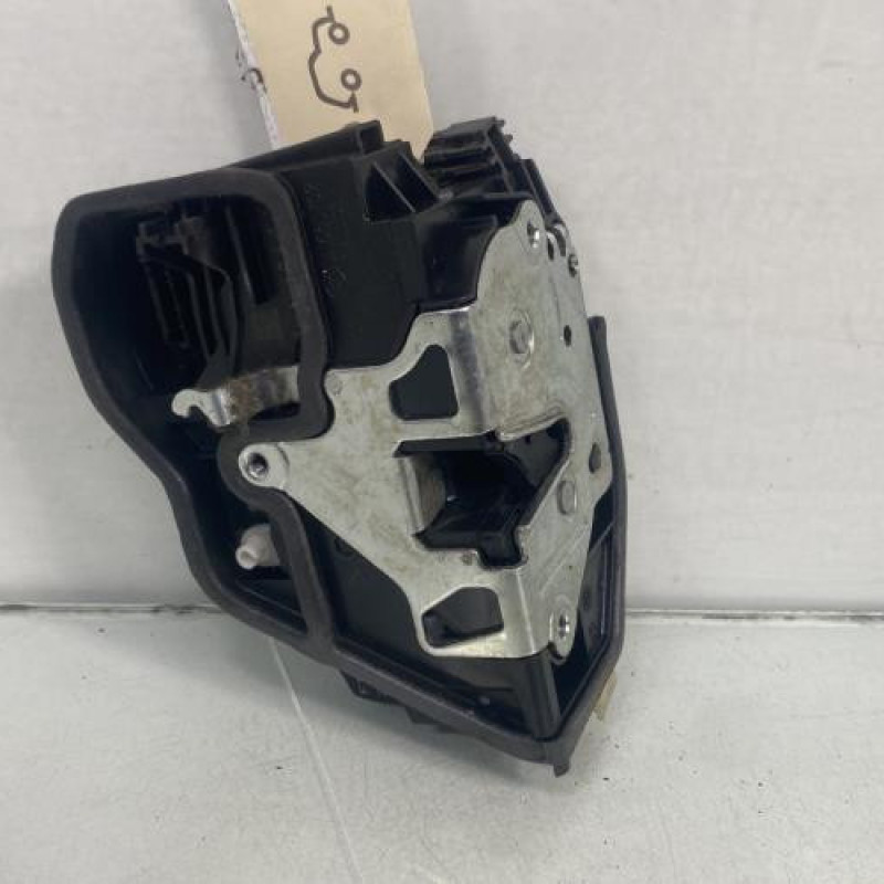 Serrure avant gauche BMW SERIE 3 E90 Photo n°1