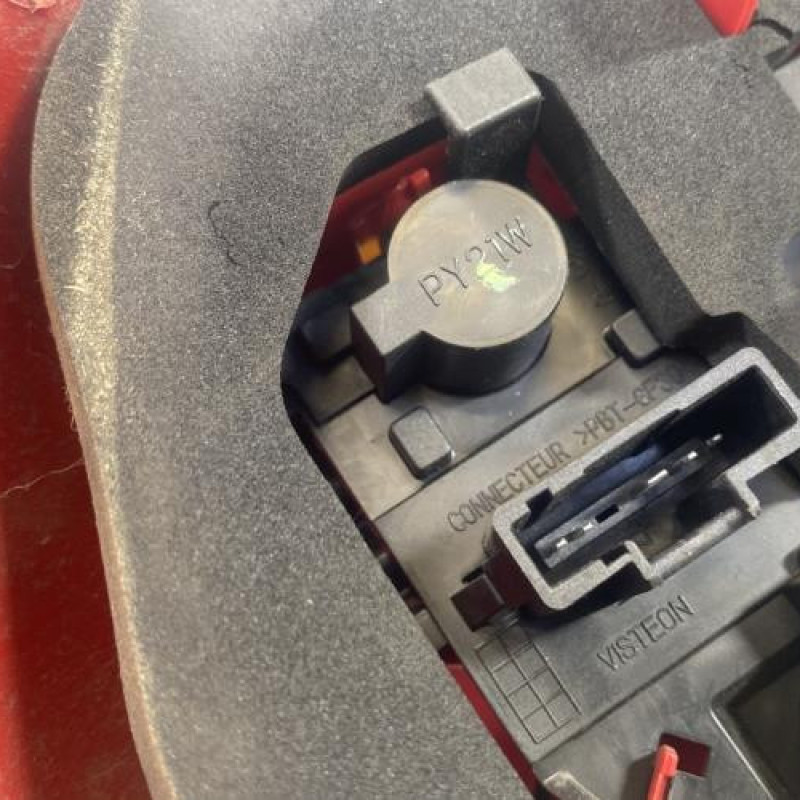 Feu arriere principal droit (feux) PEUGEOT 206+ Photo n°3