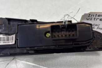 Interrupteur de leve vitre arriere droit HYUNDAI IX 35