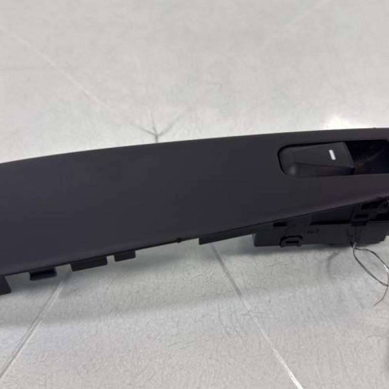 Interrupteur de leve vitre arriere droit HYUNDAI IX 35 Photo n°4