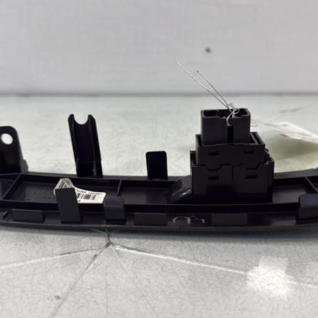 Interrupteur de leve vitre avant droit HYUNDAI IX 35