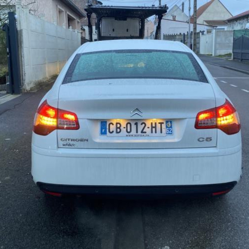 Moteur CITROEN C5 2 Photo n°9