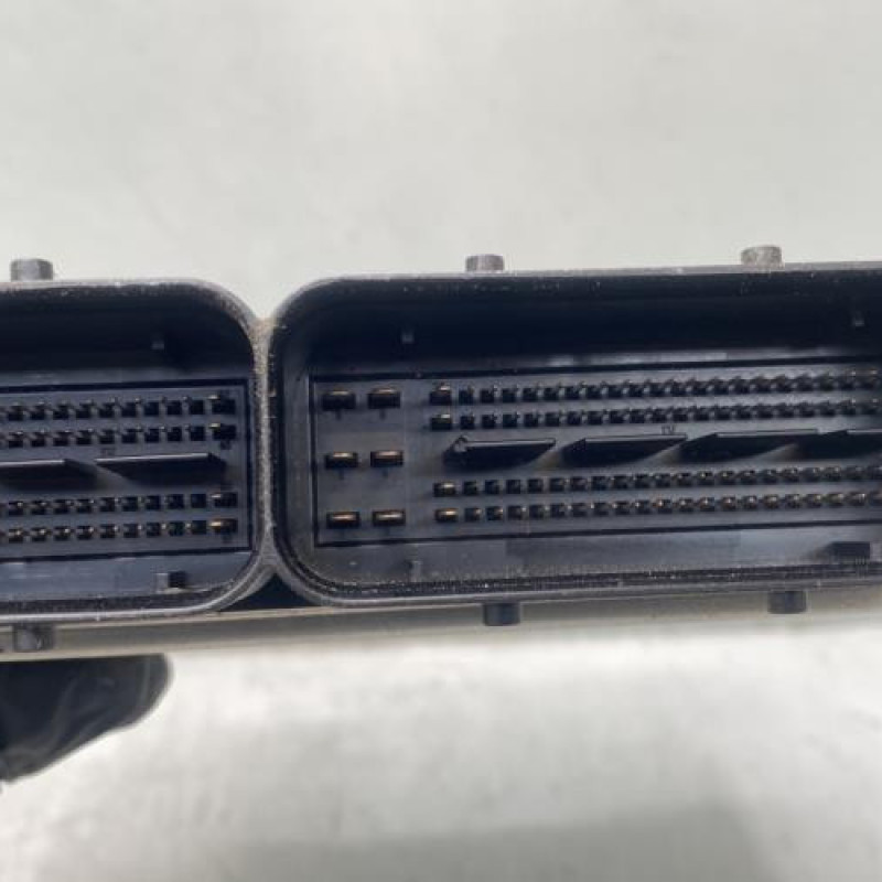 Calculateur moteur VOLKSWAGEN GOLF 7 Photo n°4