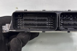 Calculateur moteur PEUGEOT 308 2