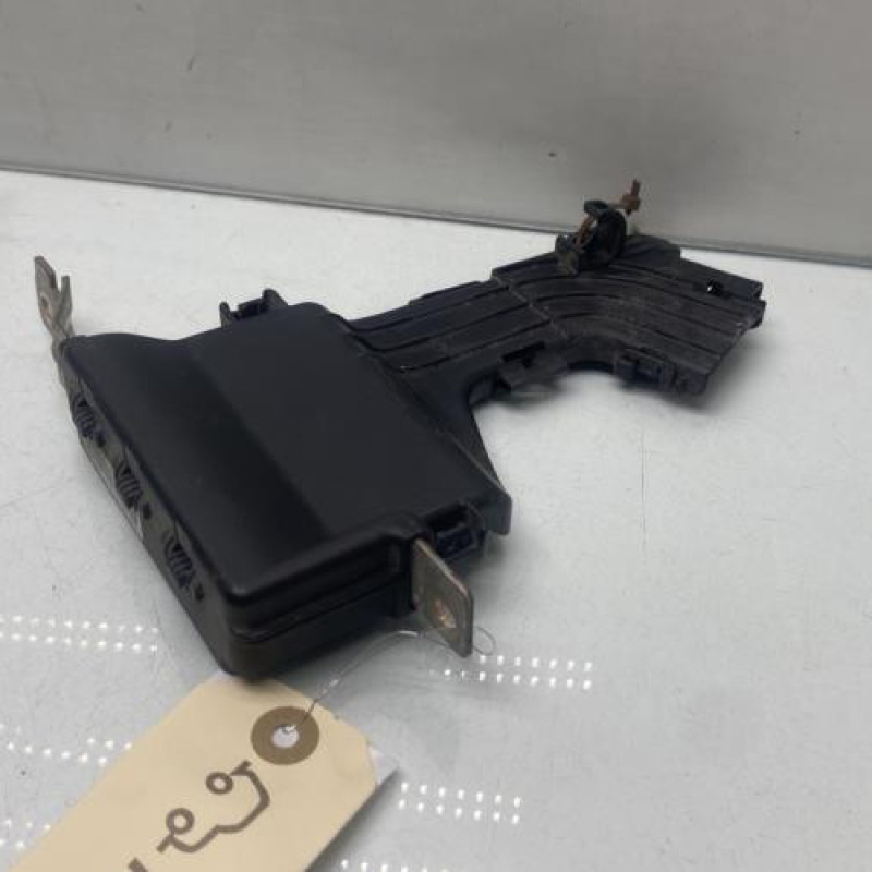 Porte fusible RENAULT SCENIC 3 Photo n°2