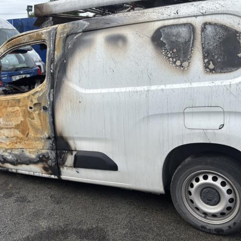 Trappe d'essence CITROEN BERLINGO 3 Photo n°20