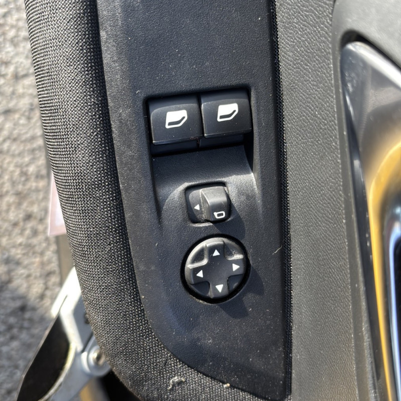 PEUGEOT 208 2 PHASE 1 1.2 VTI - 12V Photo n°12