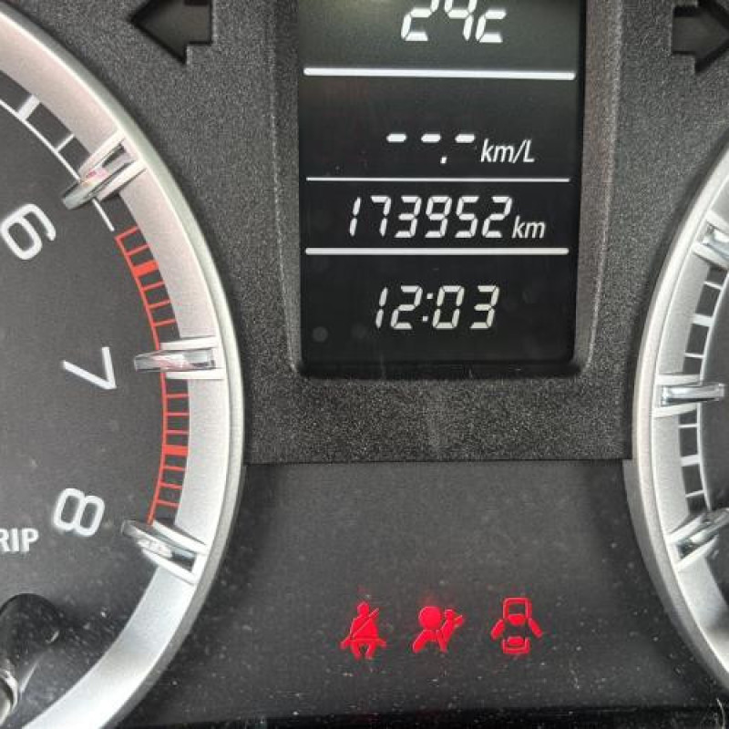 Compteur SUZUKI SWIFT 4 Photo n°18