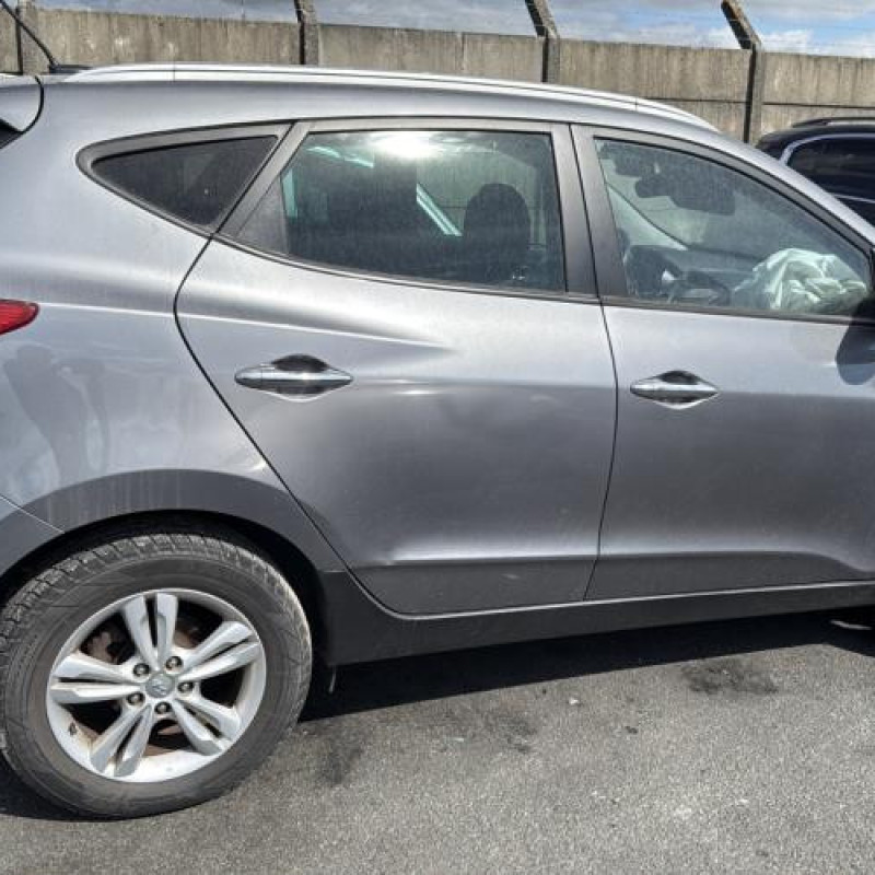 Poignee porte arriere droit HYUNDAI IX 35 Photo n°10