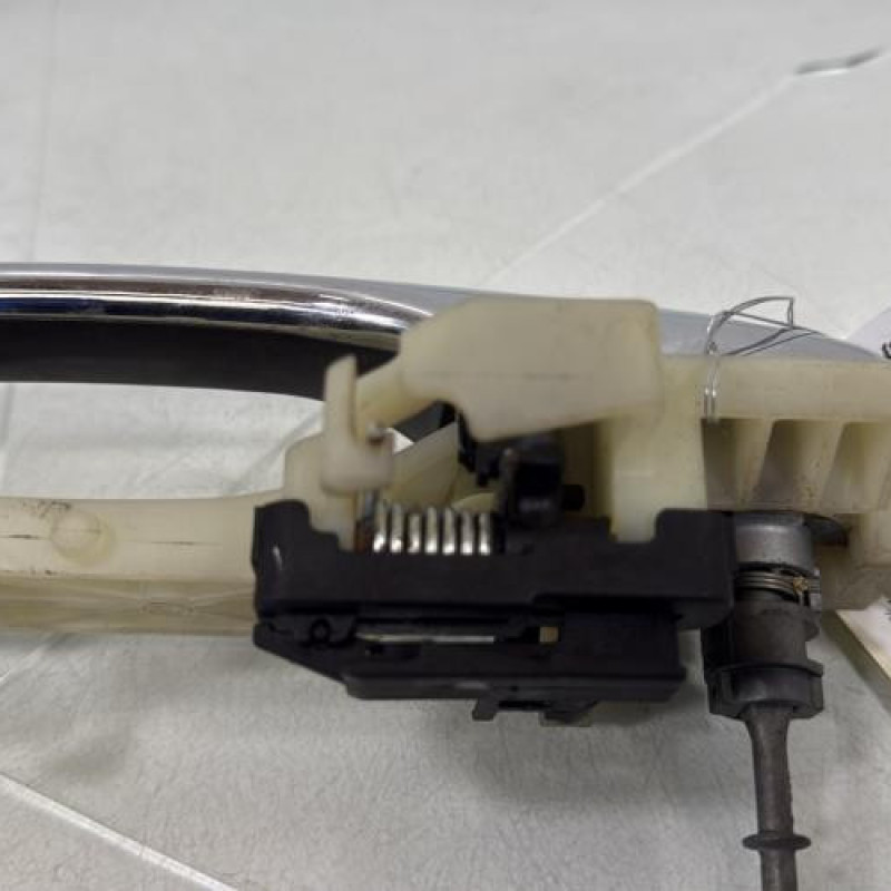 Poignee porte avant gauche HYUNDAI IX 35 Photo n°4