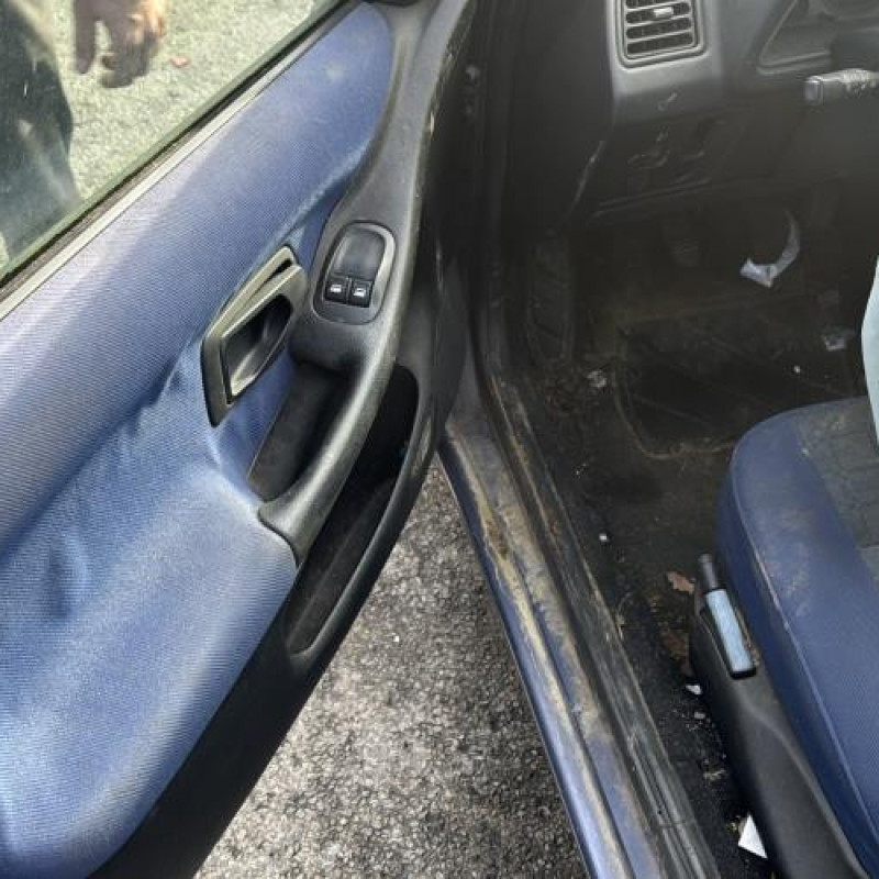 Tambour arriere gauche PEUGEOT 306 Photo n°9