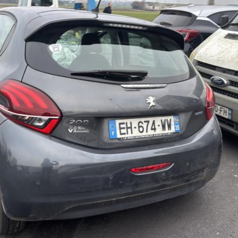 Boitier filtre a air PEUGEOT 208 1 Photo n°6