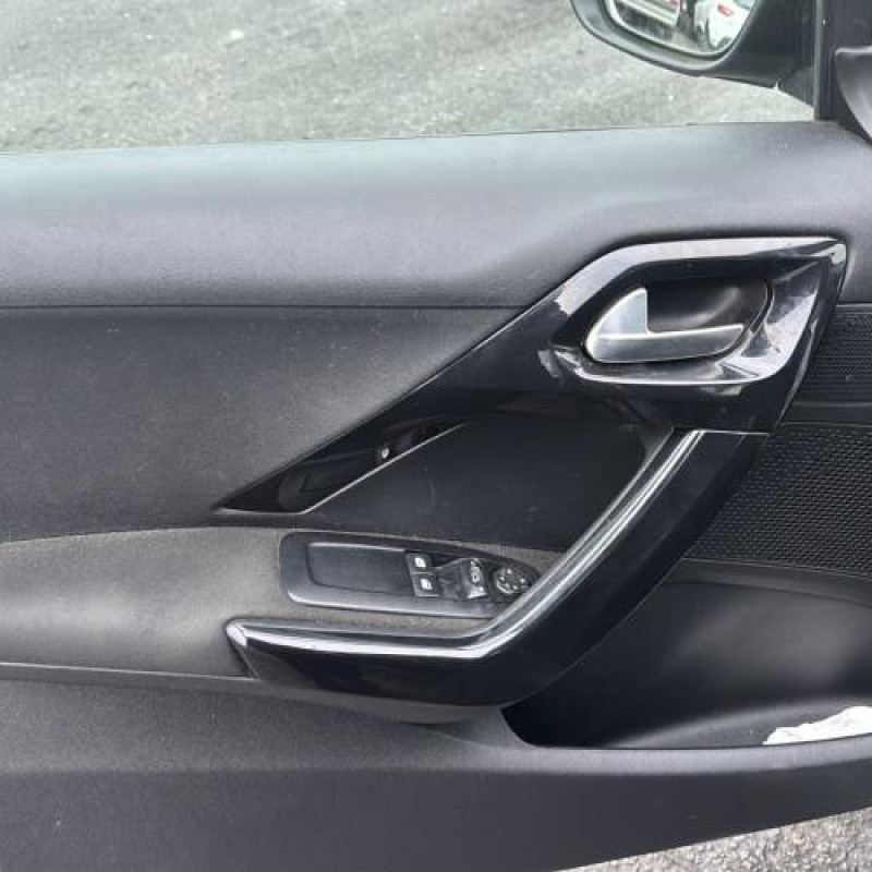 Boitier filtre a air PEUGEOT 208 1 Photo n°10