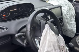 Boitier filtre a air PEUGEOT 208 1