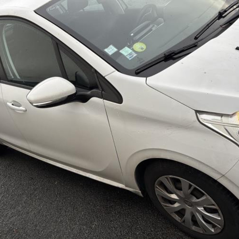 Boitier filtre a air PEUGEOT 208 1 Photo n°13