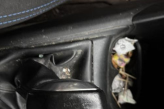 Boitier filtre a air PEUGEOT 208 1 Photo n°1