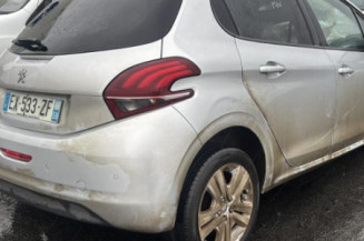 Boitier filtre a air PEUGEOT 208 1