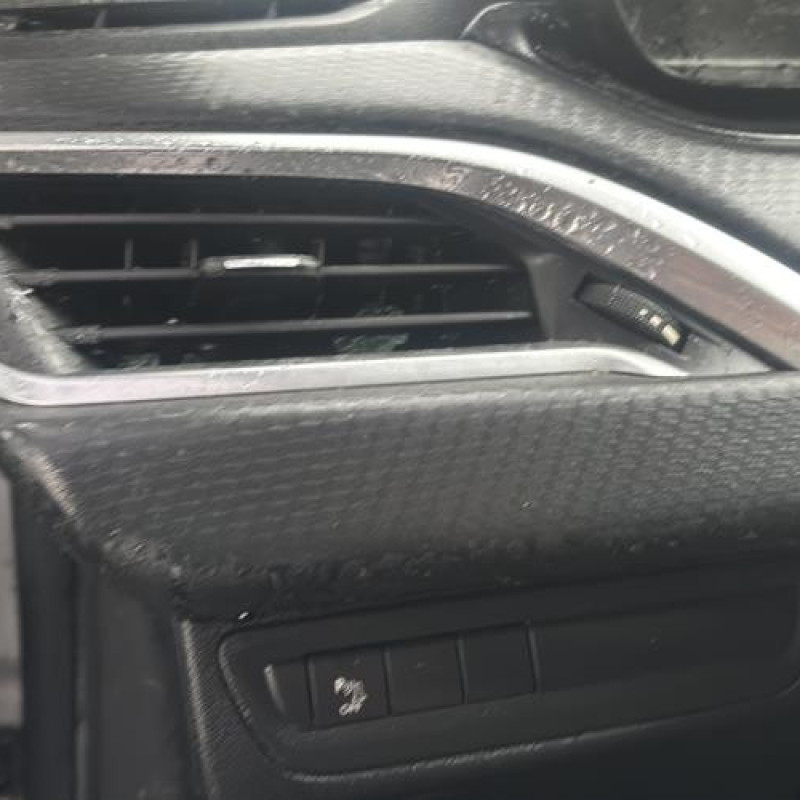 Boitier filtre a air PEUGEOT 208 1 Photo n°13