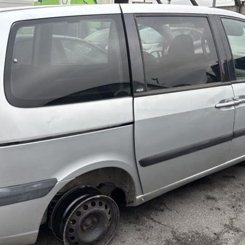 Aile arriere gauche PEUGEOT 807 Photo n°6