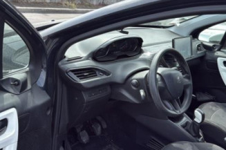 Levier de vitesses PEUGEOT 208 1