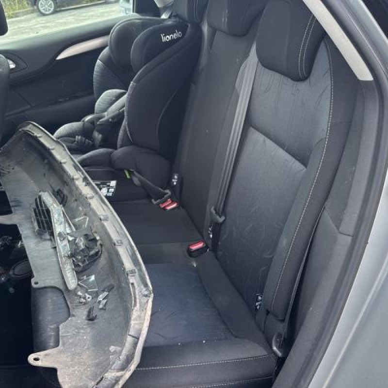 Traverse inferieure CITROEN C4 2 Photo n°11