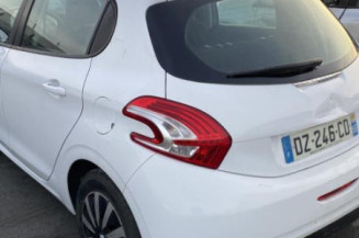 Levier de vitesses PEUGEOT 208 1